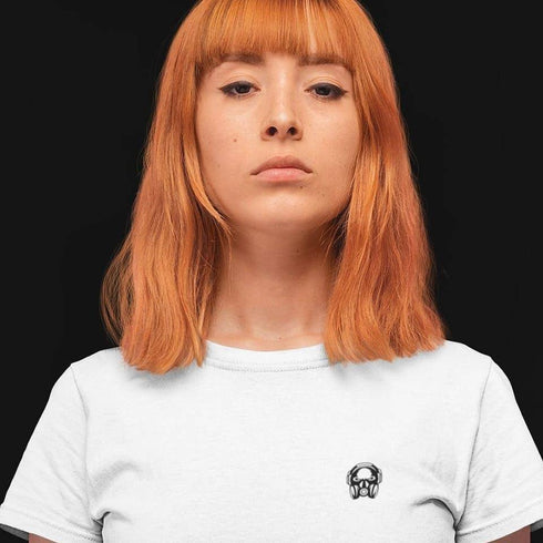 Hardtekk Army T-Shirt für Frauen von vorne in weiß